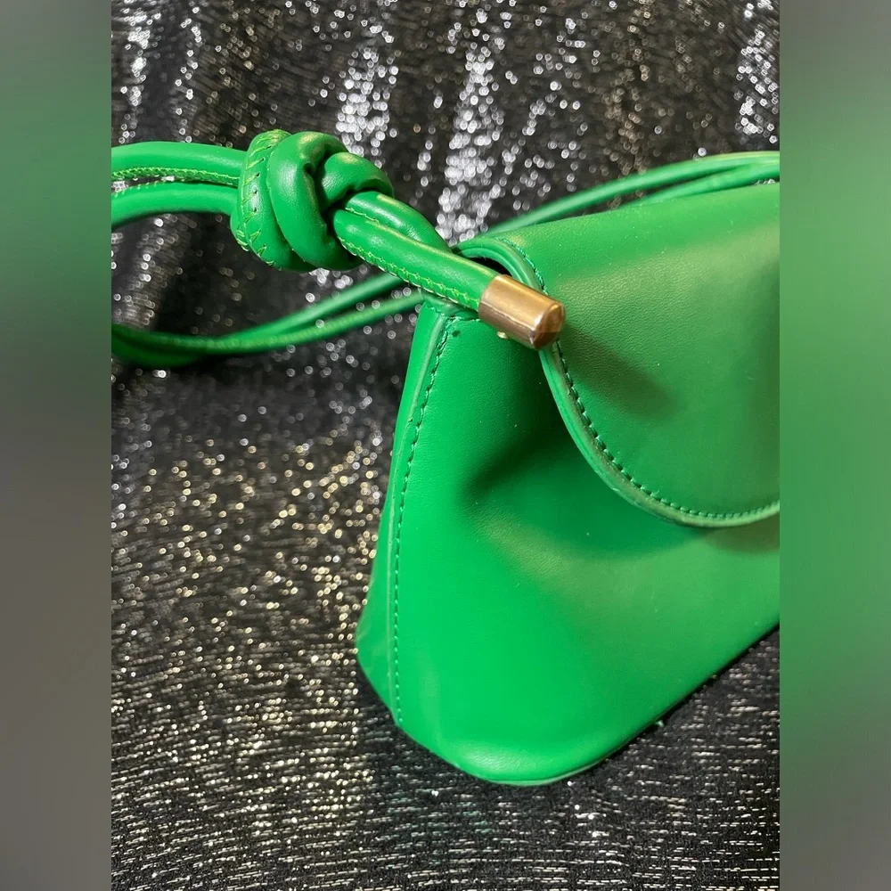 Green Knot-Handle Shoulder Bag - Picture 4 of 9